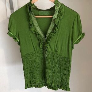 3/$25 G Couture Top Size M Green with Ruffles at Neck and Collar Around Sleeces